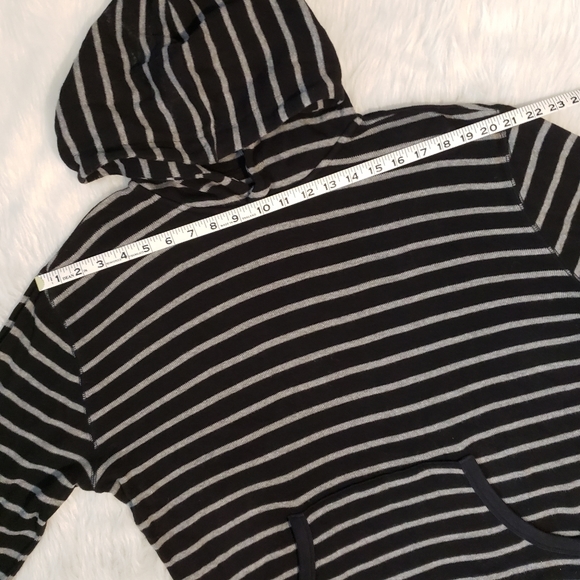 Kayden K. Black & Gray Striped Hoodie Large - Picture 8 of 10